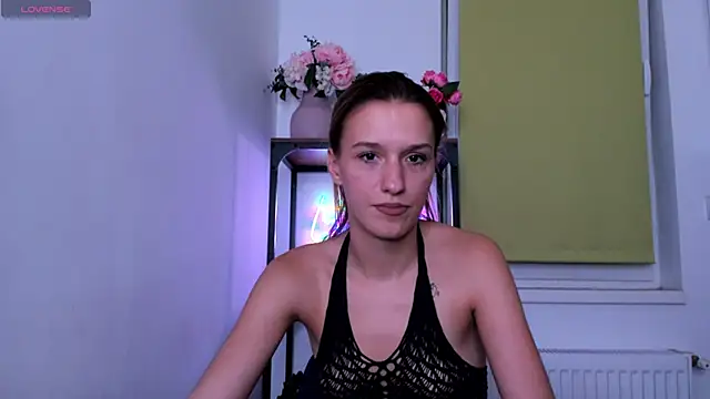 Snapshot of LaraStone69 chatting on September 2025 07:15:02 PM LaraStone69 online show from September 2025 07:15:02 PM