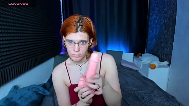 Snapshot of KIKI_Krash chatting on December 2024 04:28:01 PM KIKI Krash online show from December 2024 04:28:01 PM