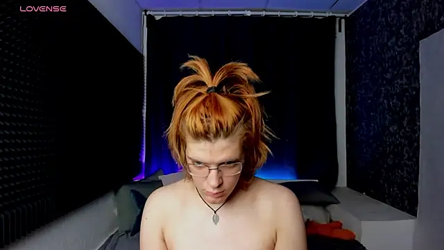 Snapshot of KIKI_Krash chatting on December 2024 01:49:02 PM KIKI Krash online show from December 2024 01:49:02 PM