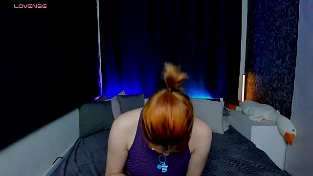 Snapshot of KIKI_Krash chatting on December 2024 07:21:02 PM KIKI Krash online show from December 2024 07:21:02 PM