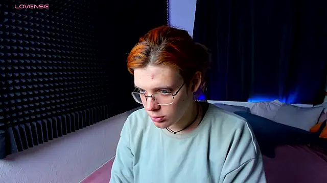 Snapshot of KIKI_Krash chatting on December 2024 10:30:01 AM KIKI Krash online show from December 2024 10:30:01 AM