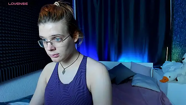 Snapshot of KIKI_Krash chatting on December 2024 10:06:02 AM KIKI Krash online show from December 2024 10:06:02 AM