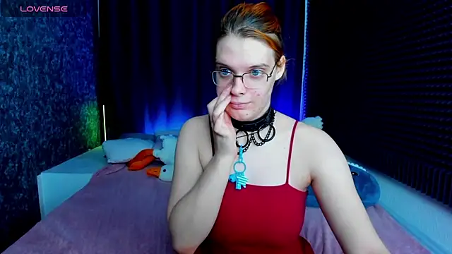 Snapshot of KIKI_Krash chatting on January 2025 01:32:02 PM KIKI Krash online show from January 2025 01:32:02 PM