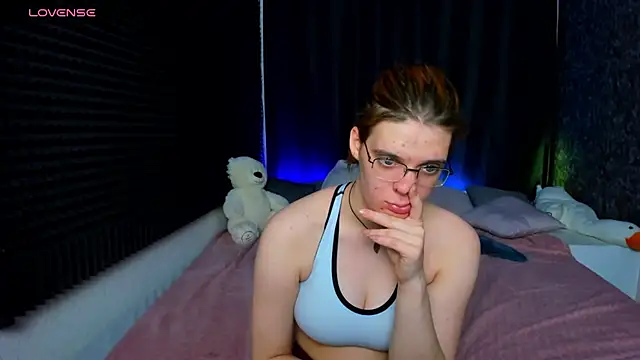 Snapshot of KIKI_Krash chatting on January 2025 04:55:02 PM KIKI Krash online show from January 2025 04:55:02 PM