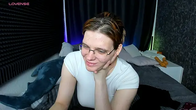 Snapshot of KIKI_Krash chatting on January 2025 05:40:02 PM KIKI Krash online show from January 2025 05:40:02 PM
