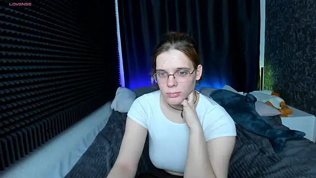 Snapshot of KIKI_Krash chatting on January 2025 06:58:02 PM KIKI Krash online show from January 2025 06:58:02 PM