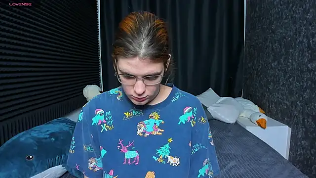 Snapshot of KIKI_Krash chatting on February 2025 10:04:01 AM KIKI Krash online show from February 2025 10:04:01 AM