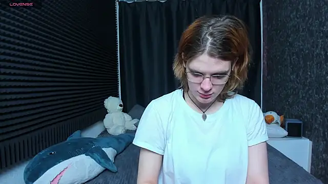 Snapshot of KIKI_Krash chatting on February 2025 10:27:02 AM KIKI Krash online show from February 2025 10:27:02 AM