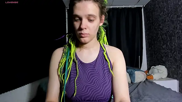 KIKI Krash online show from December 2025 10:24:01 AM