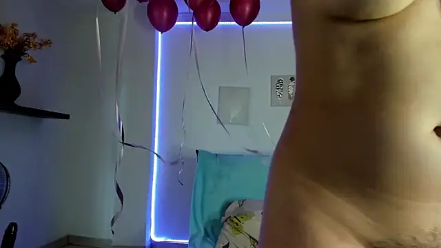 anniesweet- online show from October 2025 01:45:02 PM