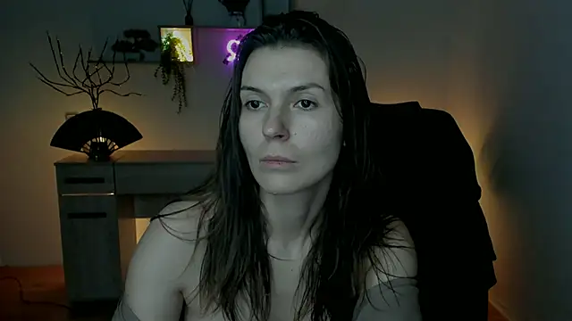 EricaPowers online show from December 2024 09:29:02 AM