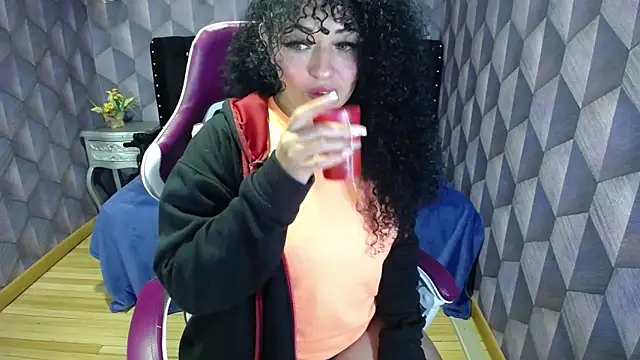 Sofiacowperx online show from February 2025 12:54:01 PM