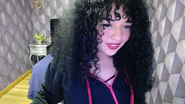 Sofiacowperx online show from March 2025 06:08:02 PM