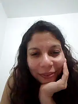 Snapshot of Carliina_Soussa chatting on January 2025 12:17:01 AM Carliina Soussa online show from January 2025 12:17:01 AM
