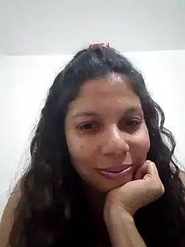 Snapshot of Carliina_Soussa chatting on January 2025 10:18:01 PM Carliina Soussa online show from January 2025 10:18:01 PM