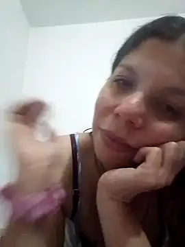 Snapshot of Carliina_Soussa chatting on January 2025 02:41:01 AM Carliina Soussa online show from January 2025 02:41:01 AM