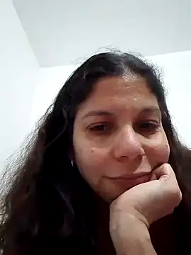 Snapshot of Carliina_Soussa chatting on January 2025 09:02:01 PM Carliina Soussa online show from January 2025 09:02:01 PM