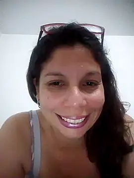 Snapshot of Carliina_Soussa chatting on January 2025 09:25:01 PM Carliina Soussa online show from January 2025 09:25:01 PM