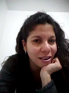 Snapshot of Carliina_Soussa chatting on February 2025 04:24:02 AM Carliina Soussa online show from February 2025 04:24:02 AM