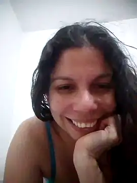 Snapshot of Carliina_Soussa chatting on February 2025 02:33:01 AM Carliina Soussa online show from February 2025 02:33:01 AM