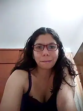 Snapshot of Carliina_Soussa chatting on March 2025 09:45:02 PM Carliina Soussa online show from March 2025 09:45:02 PM