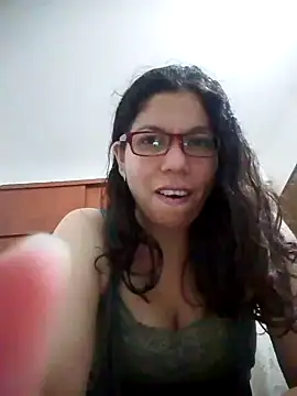 Snapshot of Carliina_Soussa chatting on March 2025 10:32:02 PM Carliina Soussa online show from March 2025 10:32:02 PM
