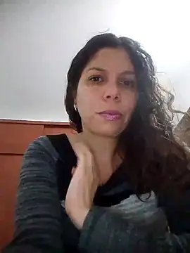 Snapshot of Carliina_Soussa chatting on March 2025 10:04:02 PM Carliina Soussa online show from March 2025 10:04:02 PM