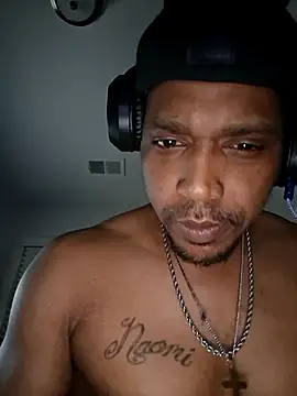 bigboytoy912 online show from April 2026 07:28:02 AM