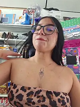 Snapshot of Katia_sweetx chatting on April 2026 02:38:01 PM Katia sweetx online show from April 2026 02:38:01 PM