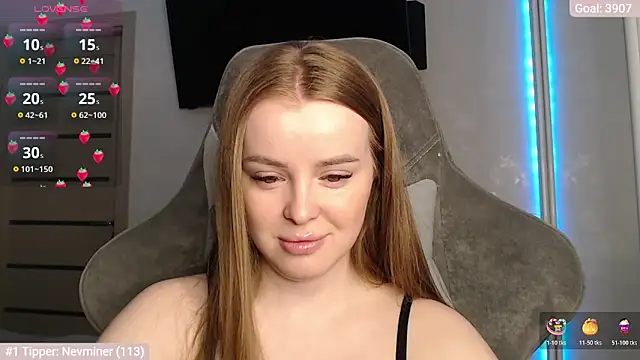 Snapshot of YourBitsy chatting on March 2026 04:18:01 AM YourBitsy online show from March 2026 04:18:01 AM