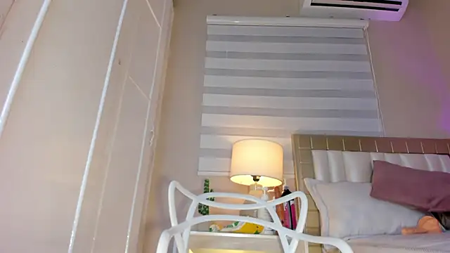 Snapshot of zoe_sky_ chatting on March 2025 05:47:02 PM zoe sky online show from March 2025 05:47:02 PM