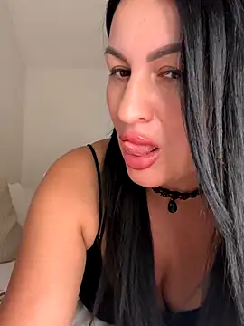 Helena7077 online show from October 2025 10:19:01 PM