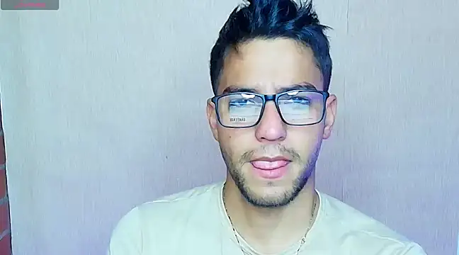 Leandro valenzuela online show from March 2025 09:54:02 PM