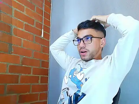 Leandro valenzuela online show from October 2025 08:41:01 PM