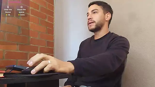 Snapshot of Leandro_valenzuela chatting on May 2026 02:03:02 PM Leandro valenzuela online show from May 2026 02:03:02 PM