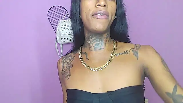 Snapshot of badgirls_cx chatting on January 2025 02:30:01 AM badgirls cx online show from January 2025 02:30:01 AM