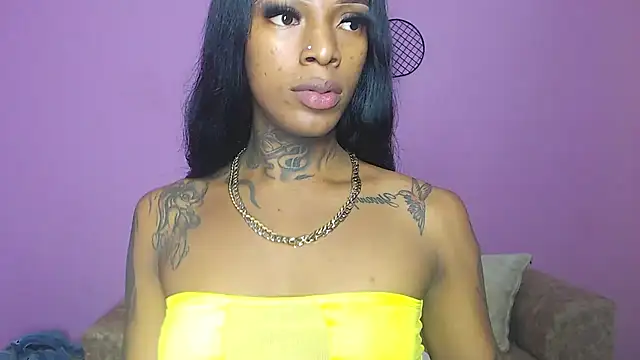 Snapshot of badgirls_cx chatting on March 2025 08:28:01 PM badgirls cx online show from March 2025 08:28:01 PM