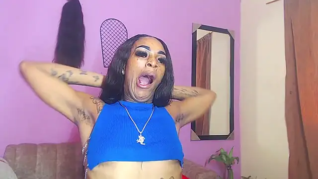 Snapshot of badgirls_cx chatting on October 2025 04:49:01 PM badgirls cx online show from October 2025 04:49:01 PM