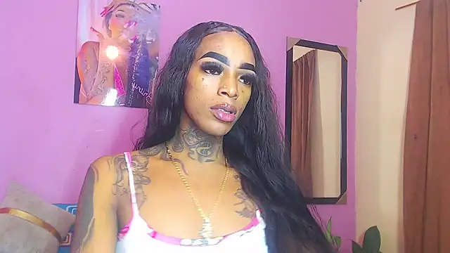 Snapshot of badgirls_cx chatting on October 2025 11:28:02 PM badgirls cx online show from October 2025 11:28:02 PM