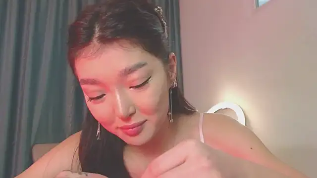 AudreyMell online show from February 2026 01:36:01 PM