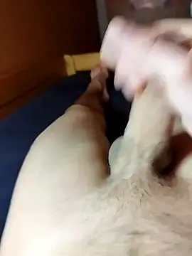 Snapshot of Crazzy_Maiky chatting on January 2025 11:32:01 PM Crazzy Maiky online show from January 2025 11:32:01 PM