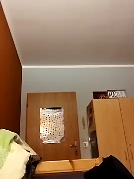 Snapshot of Crazzy_Maiky chatting on January 2025 09:08:02 PM Crazzy Maiky online show from January 2025 09:08:02 PM