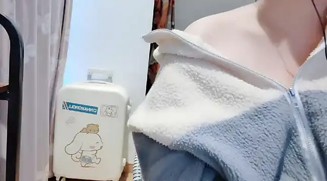 Snapshot of arena1357 chatting on December 2024 11:19:01 PM arena1357 online show from December 2024 11:19:01 PM