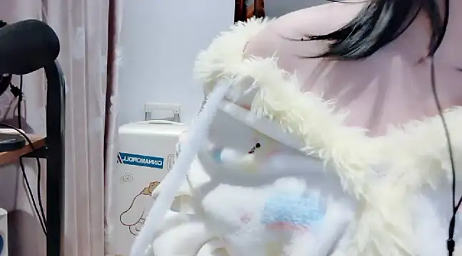 Snapshot of arena1357 chatting on January 2025 04:43:01 PM arena1357 online show from January 2025 04:43:01 PM