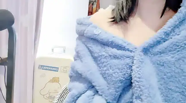 Snapshot of arena1357 chatting on January 2025 12:04:02 AM arena1357 online show from January 2025 12:04:02 AM