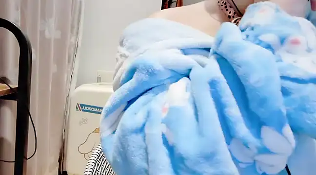 Snapshot of arena1357 chatting on February 2025 04:01:02 PM arena1357 online show from February 2025 04:01:02 PM