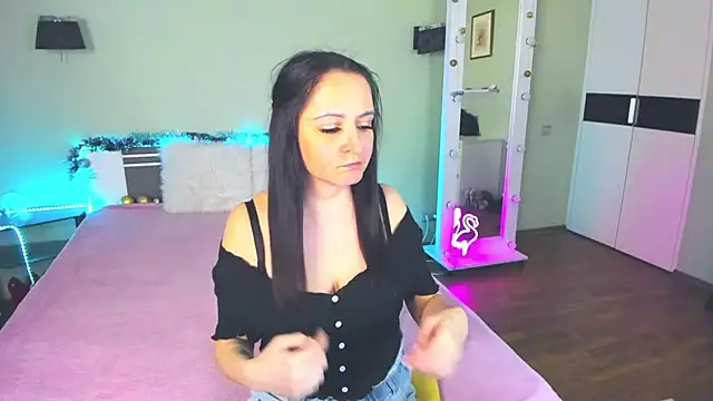 AngellLika online show from December 2024 04:02:02 PM