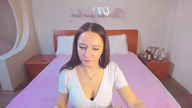 Snapshot of AngellLika chatting on April 2026 12:58:02 PM AngellLika online show from April 2026 12:58:02 PM