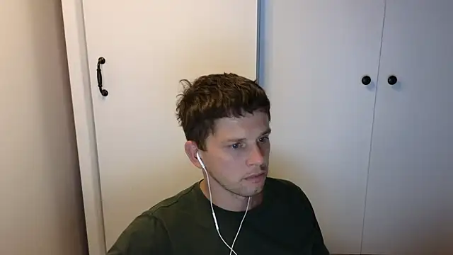 Snapshot of BigL0ve chatting on September 2025 03:03:02 PM BigL0ve online show from September 2025 03:03:02 PM