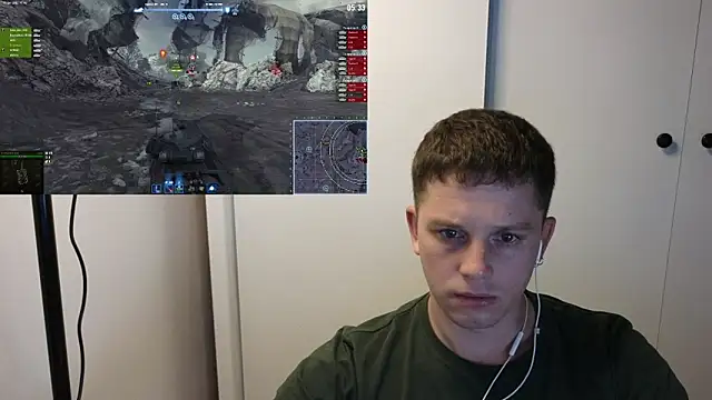 Snapshot of BigL0ve chatting on October 2025 02:48:01 PM BigL0ve online show from October 2025 02:48:01 PM